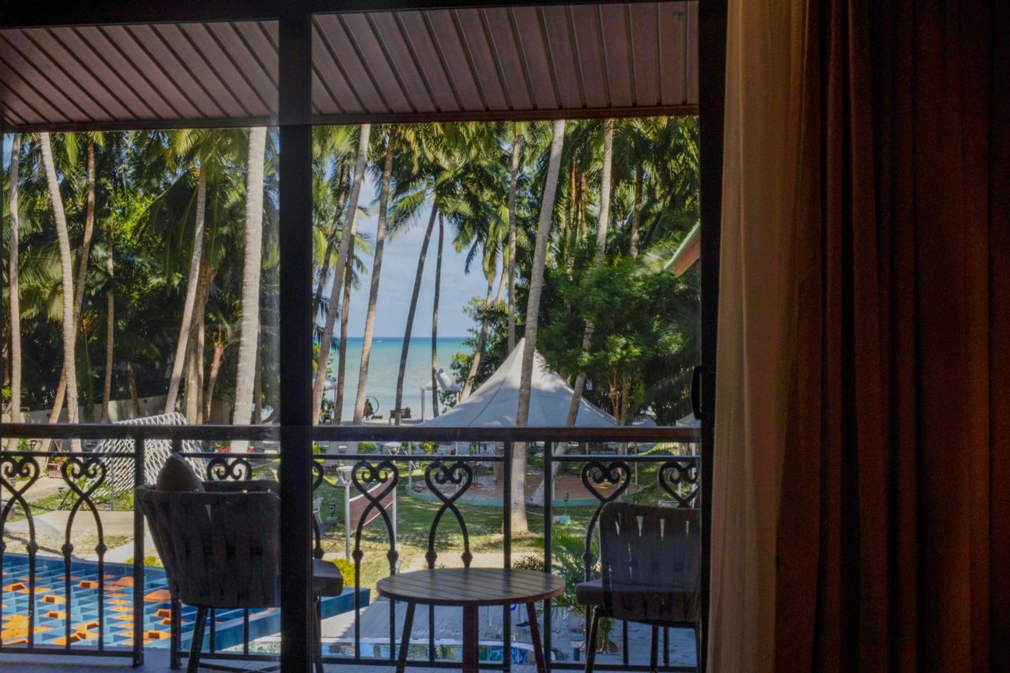 Resort Coral Reef & Spa, Havelock Vijay Nagar Beach