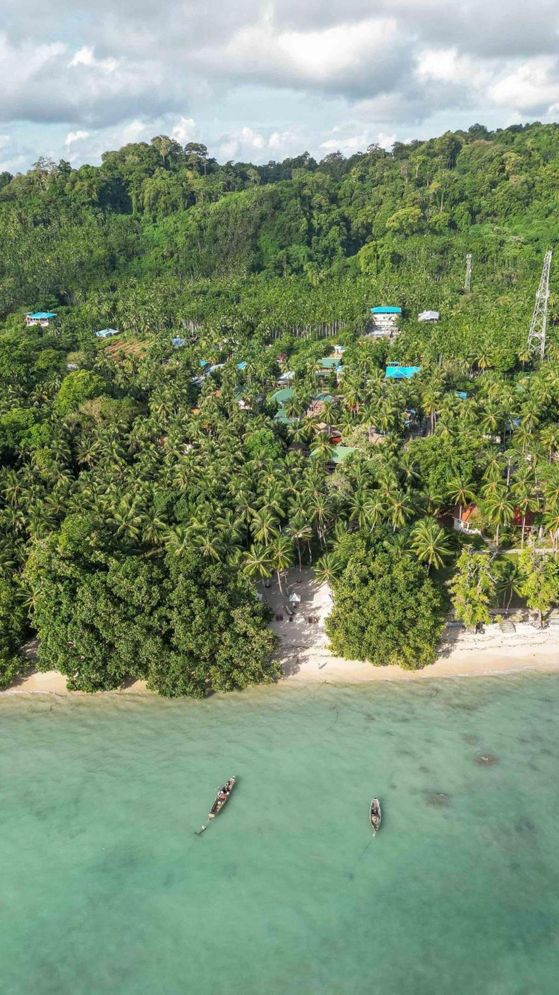 Resort Coral Reef & Spa, Havelock Vijay Nagar Beach